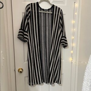 Black and White Stripe Open Front half sleeve Duster Cardigan